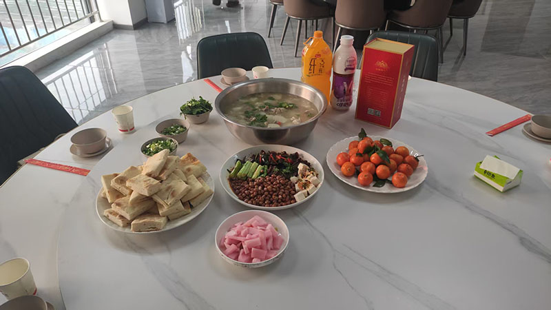 暖湯相伴，同心同行——國(guó)盛激光的溫情團(tuán)建盛宴